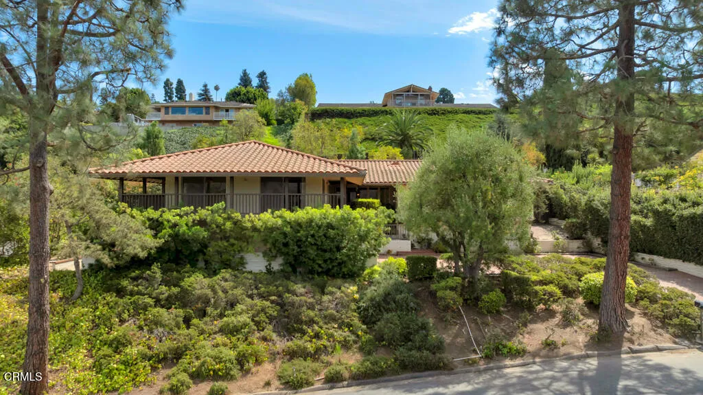 880 Grada Avenue, Camarillo, California 93010 home-pic-0
