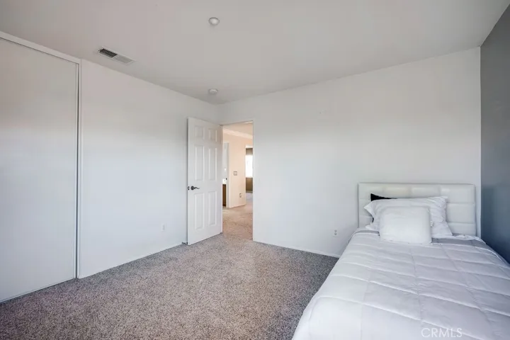 7651 Yellow Iris, Fontana, California 92336