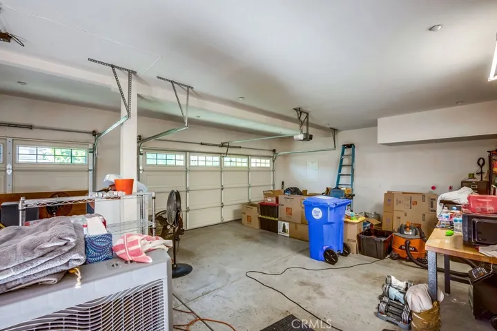7651 Yellow Iris, Fontana, California 92336
