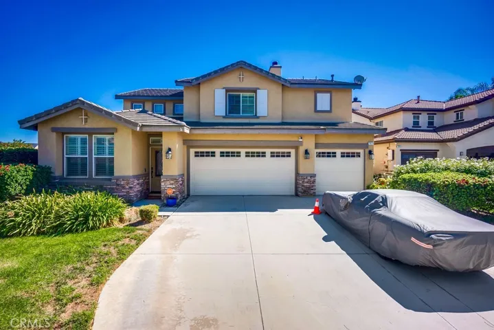 7651 Yellow Iris, Fontana, California 92336