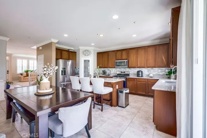 7651 Yellow Iris, Fontana, California 92336