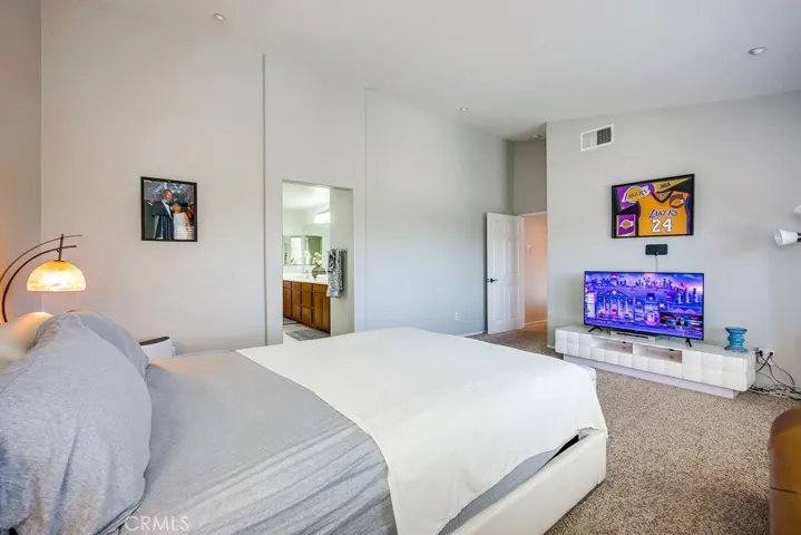 7651 Yellow Iris, Fontana, California 92336