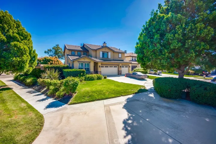 7651 Yellow Iris, Fontana, California 92336