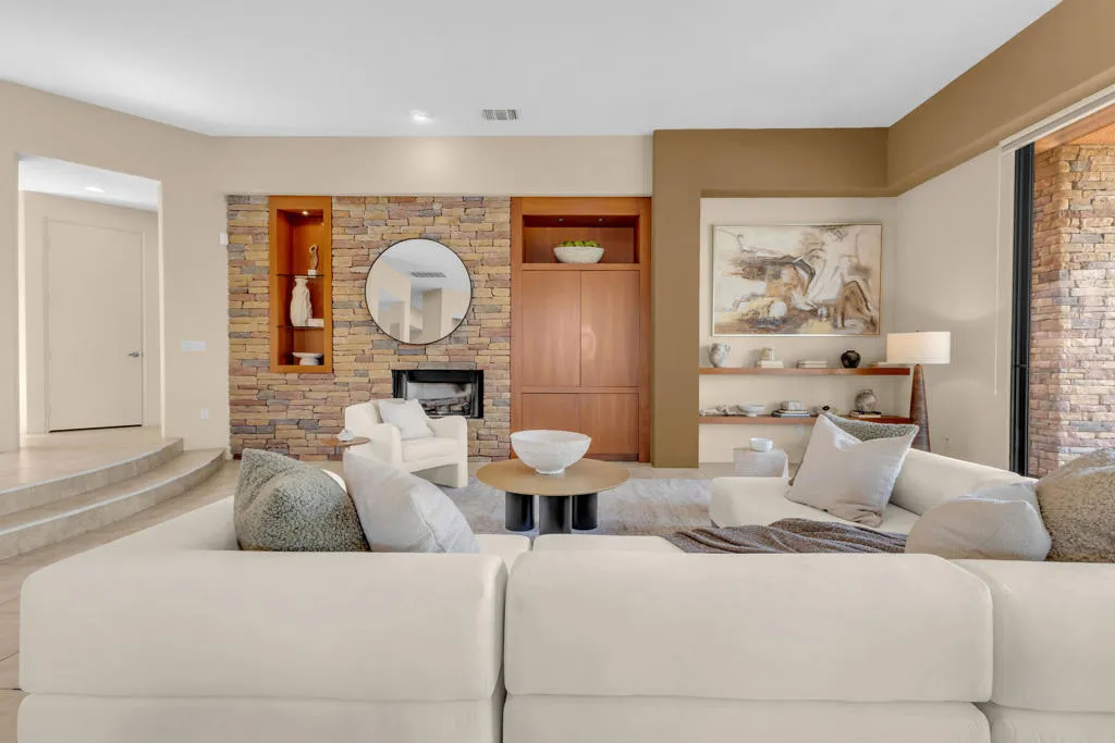 50050 Camino Privado, La Quinta, California 92253 home-pic-3