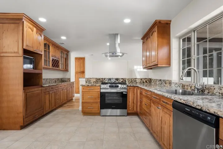 951 Harry Street, El Cajon, California 92020