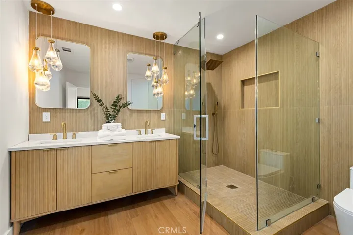 5802 Norwich Avenue, Sherman Oaks, California 91411