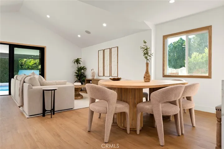 5802 Norwich Avenue, Sherman Oaks, California 91411