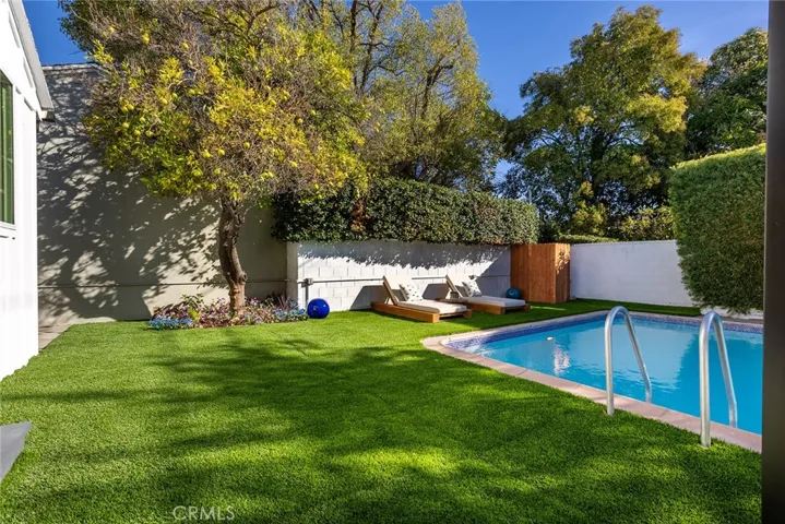 5802 Norwich Avenue, Sherman Oaks, California 91411