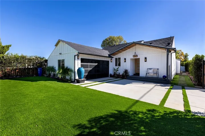 5802 Norwich Avenue, Sherman Oaks, California 91411