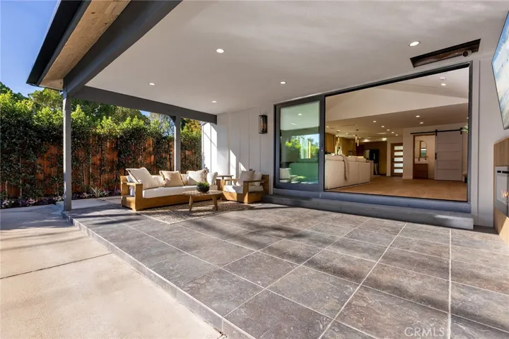 5802 Norwich Avenue, Sherman Oaks, California 91411