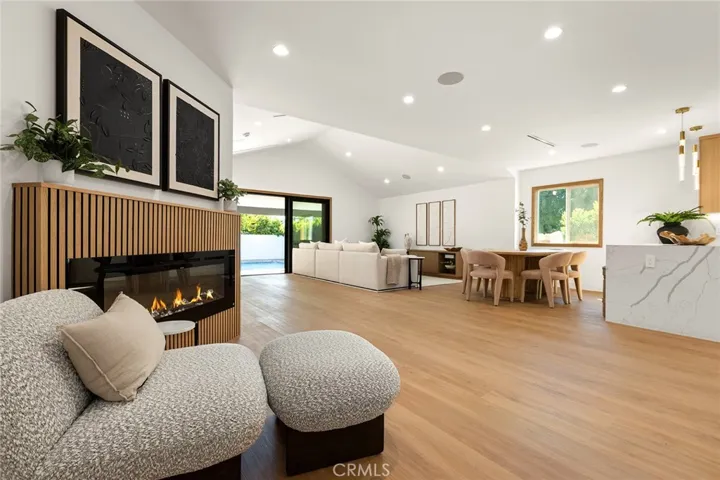 5802 Norwich Avenue, Sherman Oaks, California 91411