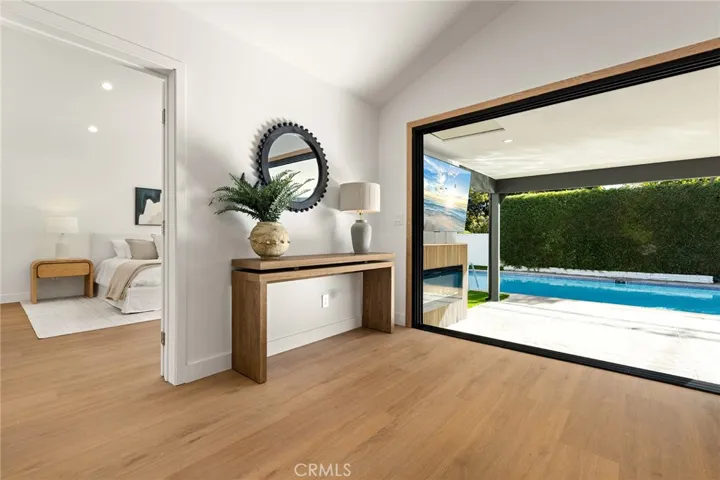 5802 Norwich Avenue, Sherman Oaks, California 91411