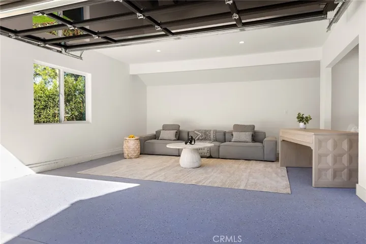 5802 Norwich Avenue, Sherman Oaks, California 91411