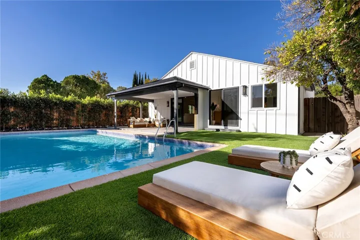 5802 Norwich Avenue, Sherman Oaks, California 91411