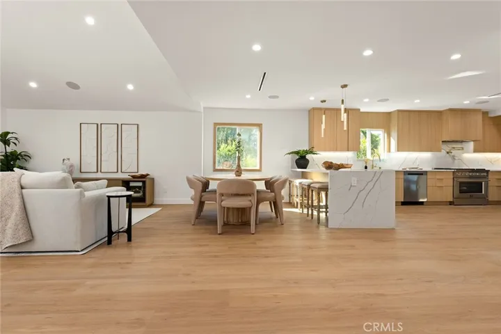 5802 Norwich Avenue, Sherman Oaks, California 91411