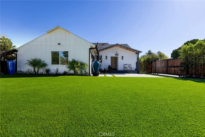 5802 Norwich Avenue, Sherman Oaks, California 91411
