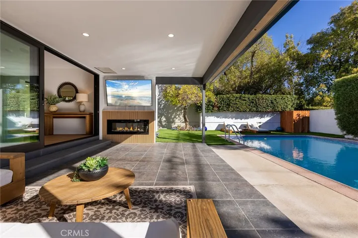 5802 Norwich Avenue, Sherman Oaks, California 91411