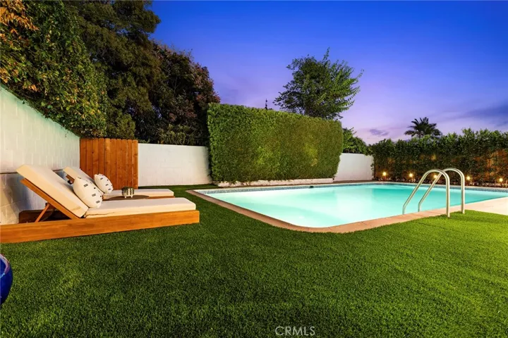 5802 Norwich Avenue, Sherman Oaks, California 91411