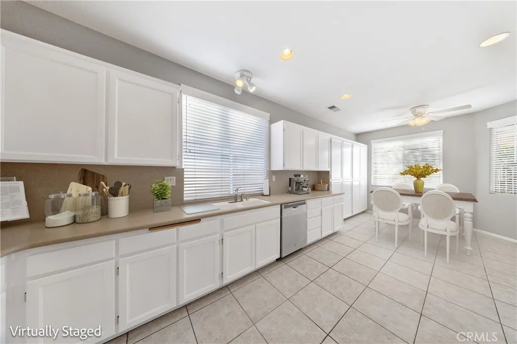 40146 Colony Drive, Murrieta, California 92562 home-pic-13