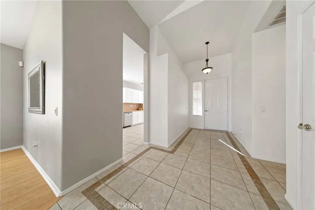 40146 Colony Drive, Murrieta, California 92562 home-pic-15