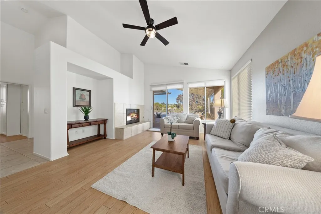 40146 Colony Drive, Murrieta, California 92562 home-pic-7