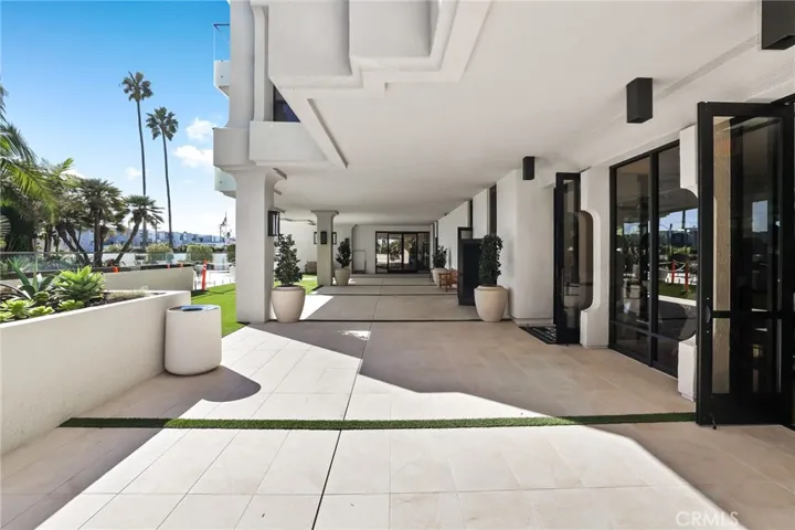 Lido Park community grounds