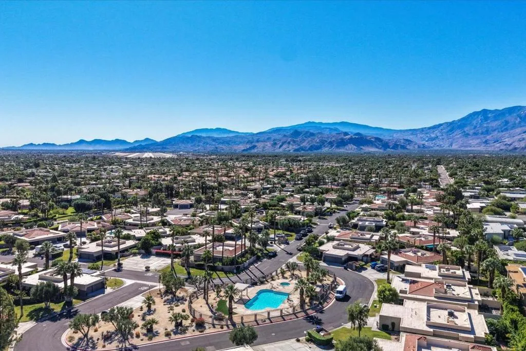 1491 Sunflower Circle N, Palm Springs, California 92262 home-pic-43