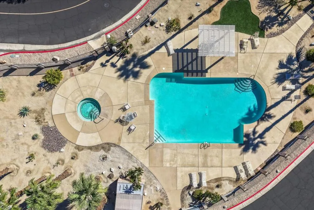 1491 Sunflower Circle N, Palm Springs, California 92262 home-pic-27