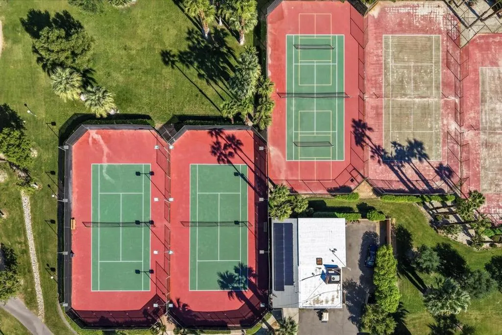 1491 Sunflower Circle N, Palm Springs, California 92262 home-pic-30