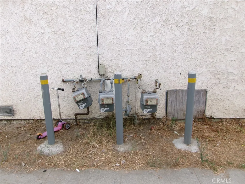 7926 Wilcox, Cudahy, California 90201 home-pic-3
