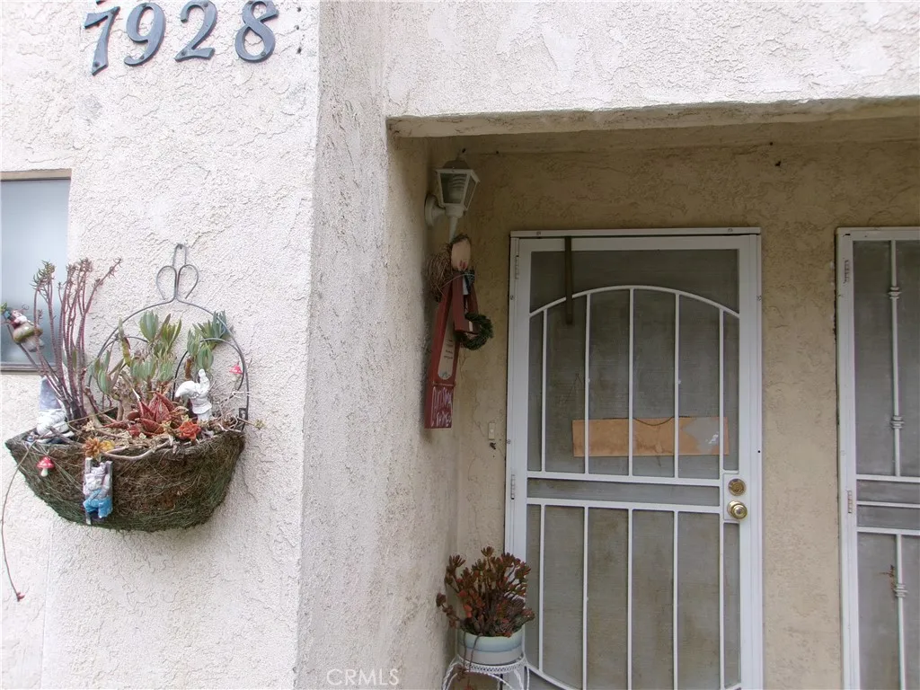 7926 Wilcox, Cudahy, California 90201 home-pic-33