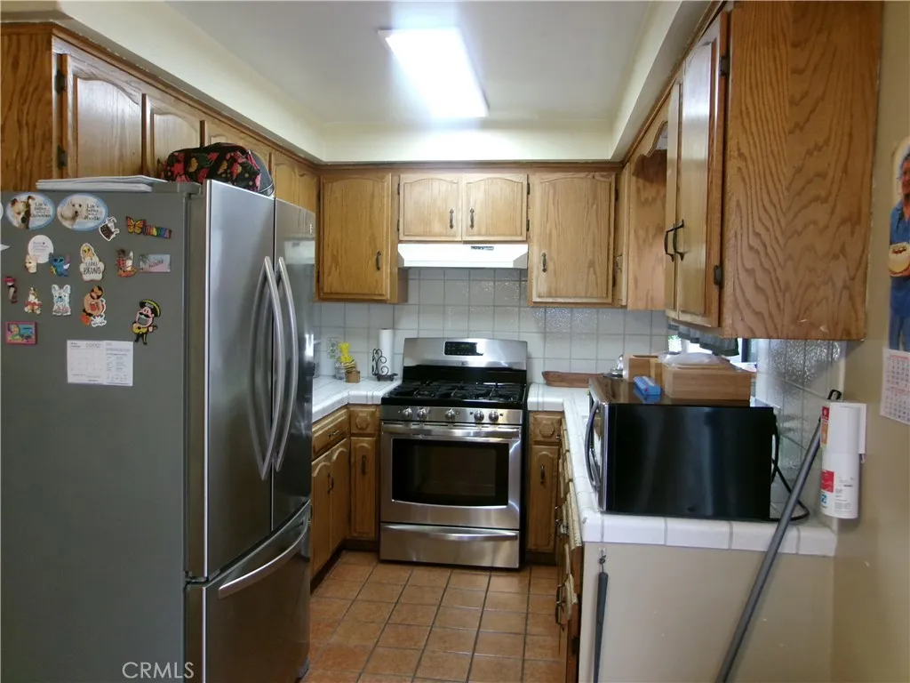 7926 Wilcox, Cudahy, California 90201 home-pic-21