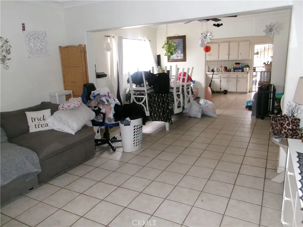7926 Wilcox, Cudahy, California 90201 home-pic-11