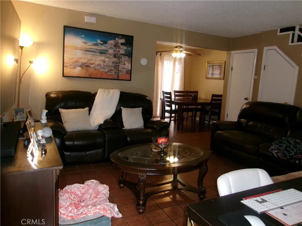 7926 Wilcox, Cudahy, California 90201 home-pic-18