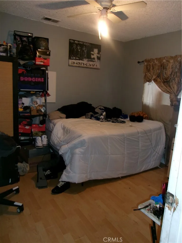 7926 Wilcox, Cudahy, California 90201 home-pic-15