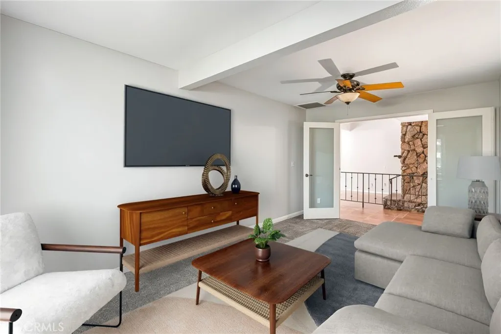 1030 S Danehurst Avenue, Glendora, California 91740 home-pic-10