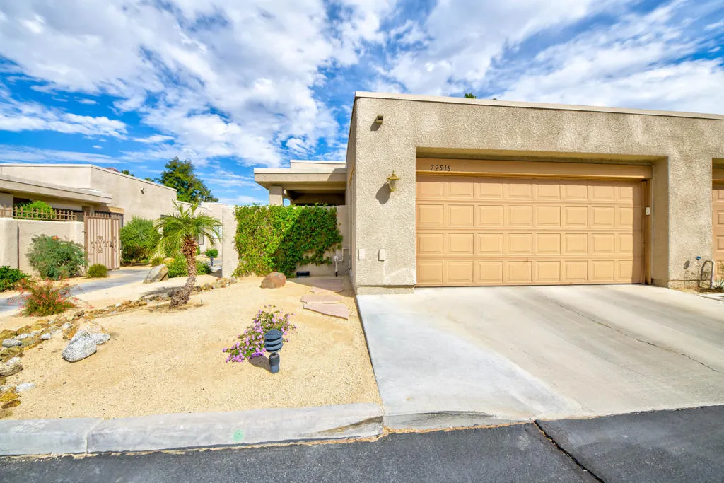 72516 Sandstone Lane, Palm Desert, California 92260 home-pic-0