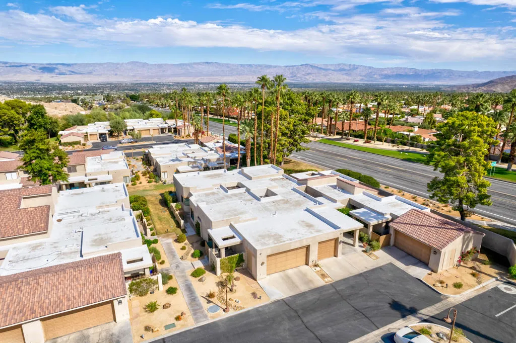 72516 Sandstone Lane, Palm Desert, California 92260 home-pic-34