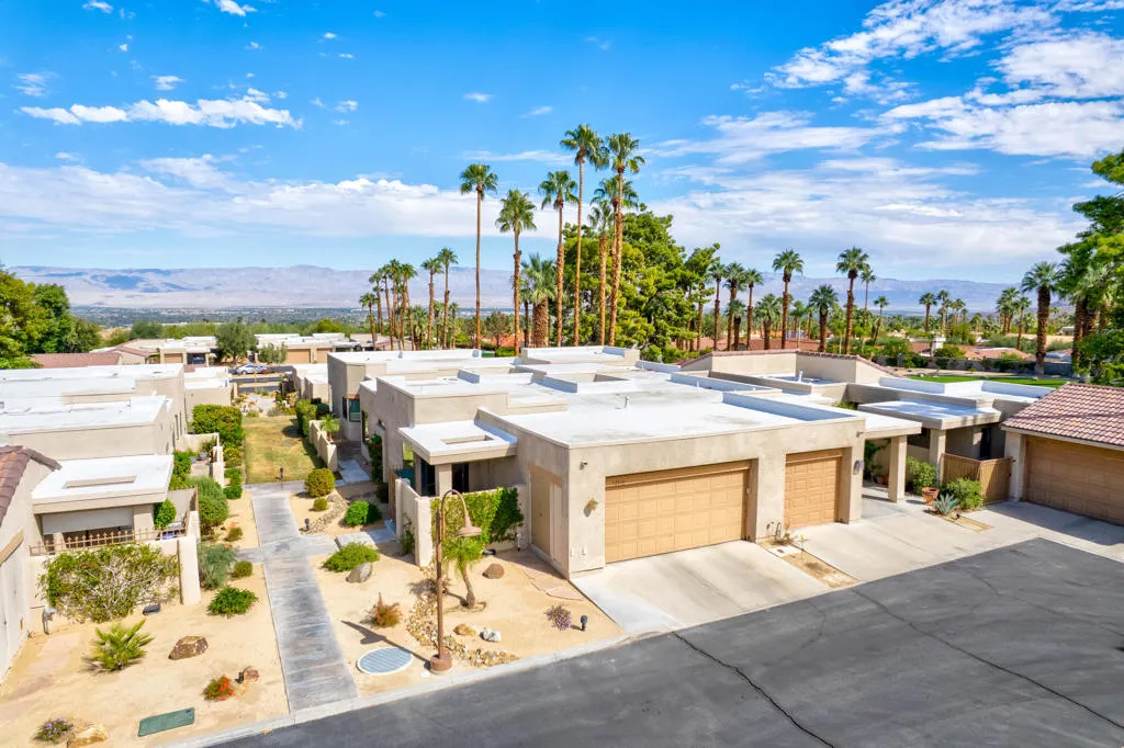 72516 Sandstone Lane, Palm Desert, California 92260 home-pic-33