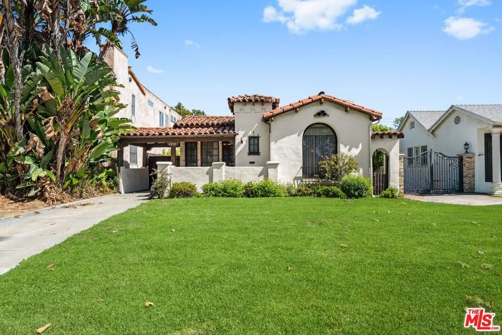 2030 Pelham Avenue, Los Angeles, California 90025 home-pic-0