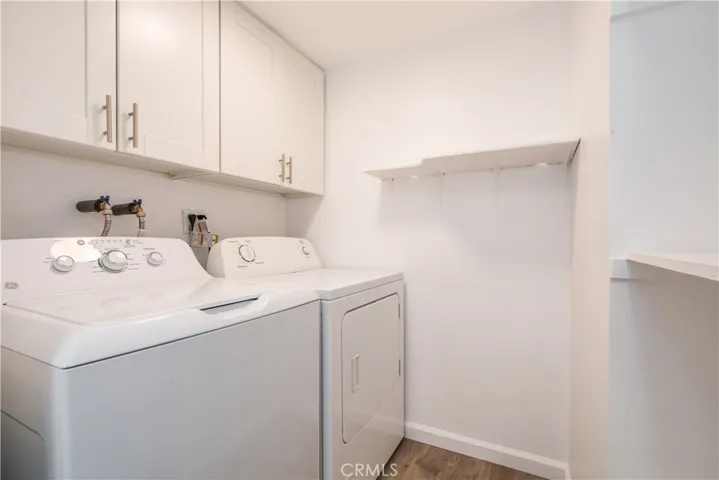 Washer & Dryer included