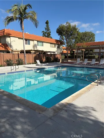 Great pool in the complex, close to the property