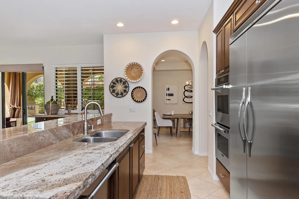 012_Kitchen