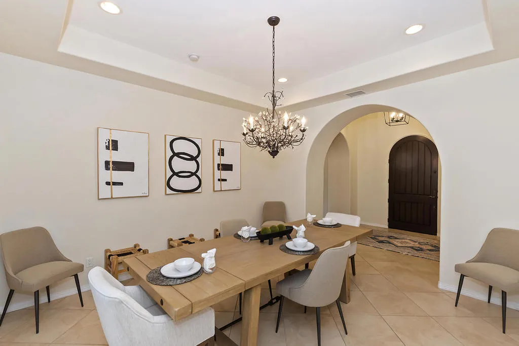 014_Formal Dining