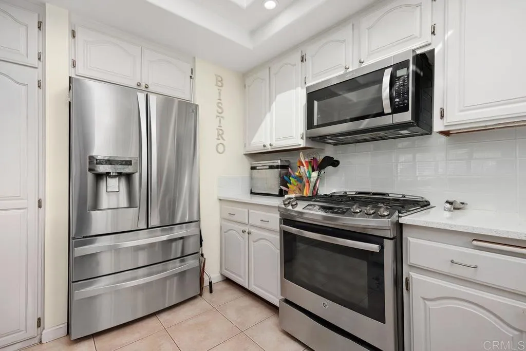 2363 Kenwyn Street, Oceanside, California 92054 home-pic-14