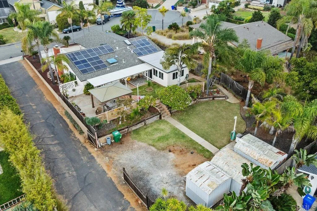 2363 Kenwyn Street, Oceanside, California 92054 home-pic-5