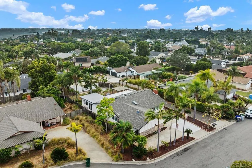 2363 Kenwyn Street, Oceanside, California 92054 home-pic-3