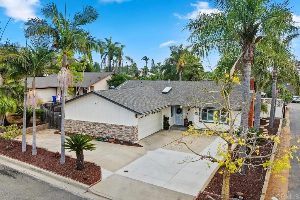 2363 Kenwyn Street, Oceanside, California 92054 home-pic-0