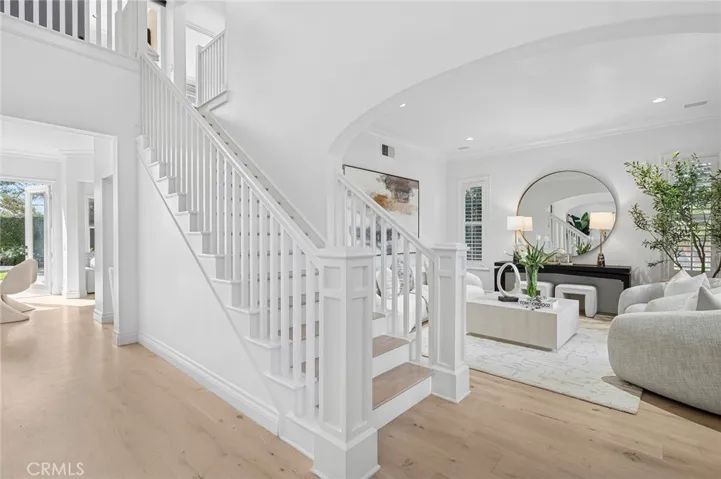 50 Whitehall Lane, Newport Beach, California 92660