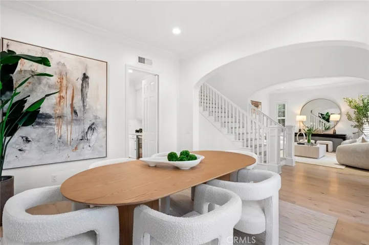 50 Whitehall Lane, Newport Beach, California 92660